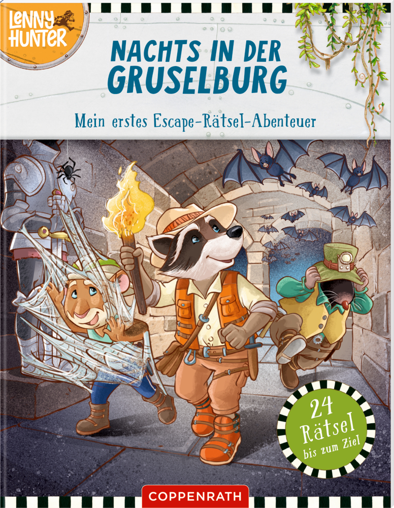 Escape-Rätsel-Abenteuer: Nachts in der Gruselburg - Lenny Hunter Ein Waschbär in Entdeckerkleidung betritt mit zwei Tierfreunden ein gruseliges Schloss und trägt eine Laterne und eine Karte, auf dem Cover von "Nachts in der Gruselburg".