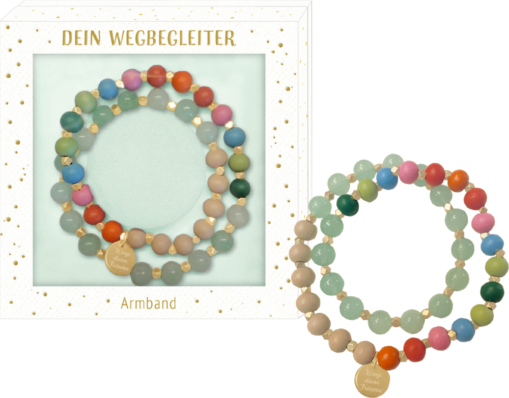 Zwei bunte Perlenarmbänder mit goldenen Anhängern, präsentiert in und außerhalb einer weißen DEIN WEGEBEGLEITER-Geschenkbox.