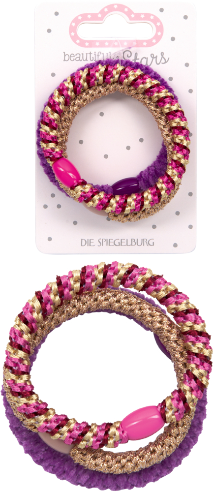Drei elastische Haargummis in Lila, Pink und Gold mit geflochtener Struktur und farbigen Kunststoffperlen, dadrüber diese drei Haargummis auf der Produktverpackung.