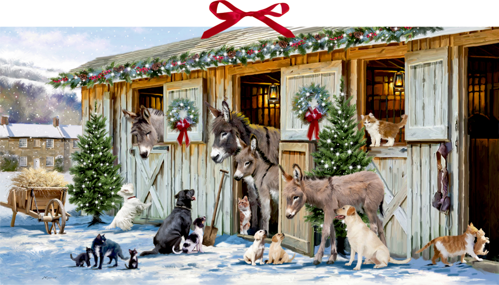 Esel, Hunde, Katzen und Kätzchen versammeln sich vor geschmückten Ställen in winterlicher Feststimmung.