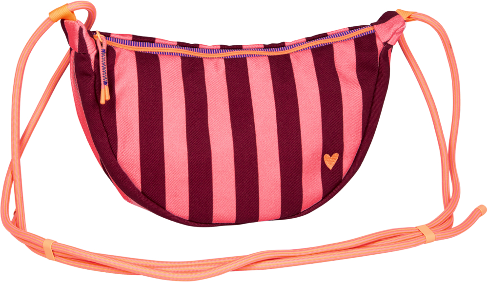 Halbrunde Tasche mit pink- und bordeauxfarbenen Streifen, apricotfarbenem Reißverschluss und Herzsymbol, mit apricotfarbenem Kordelriemen.
