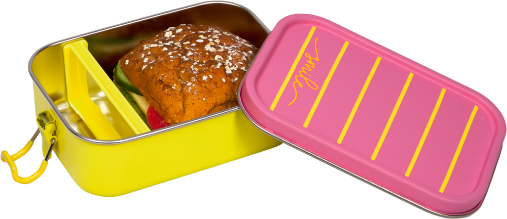 Eine gelbe Lunchbox mit pinkem Deckel. Darin liegt ein Brötchen.