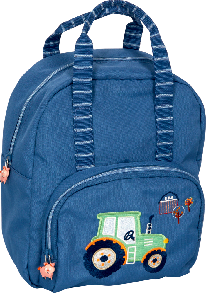 Rucksack Traktor Ed. 2 - Wenn ich mal groß bin Blauer Kinderrucksack mit gestreiften Griffen und einem Traktor-Patch auf der Vordertasche.