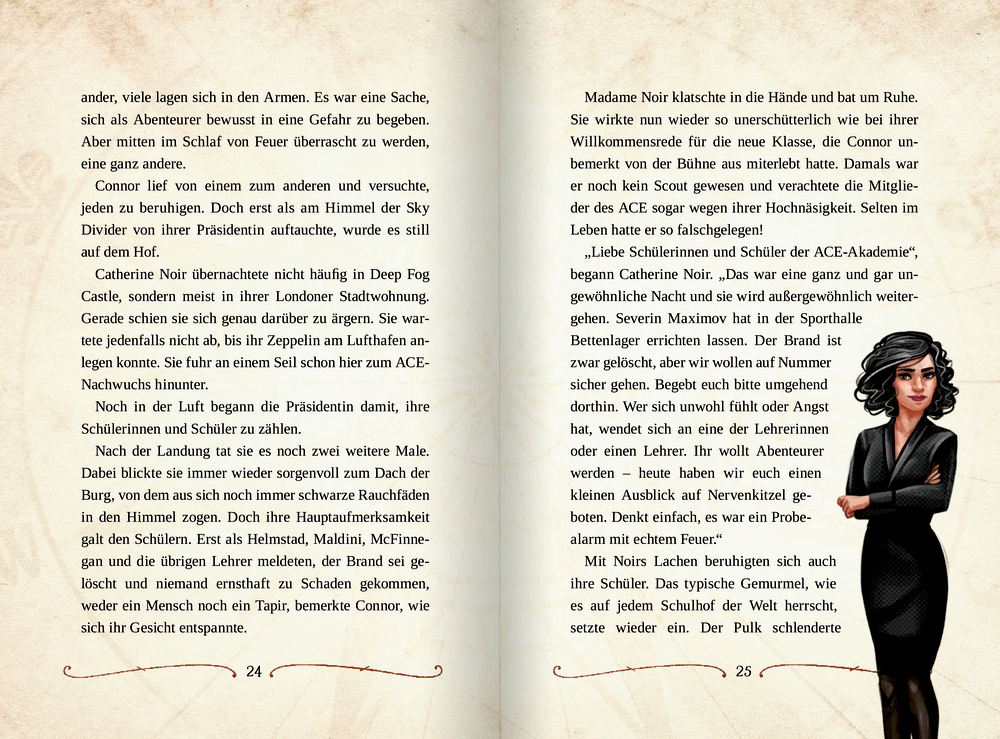 Frau mit verschränkten Armen steht neben zwei aufgeschlagenen Buchseiten mit Text.