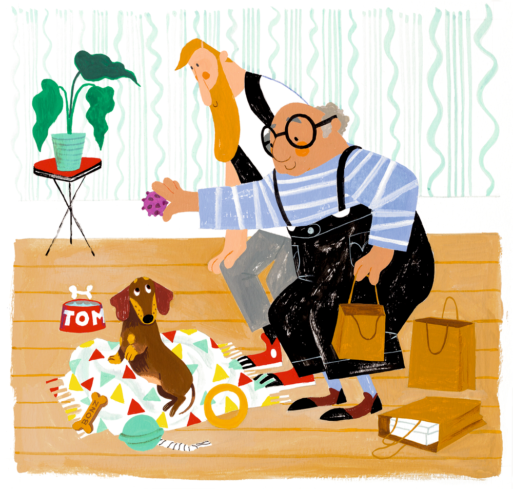 Zwei Männer spielen mit ihrem kleinen braunen Hund Tom auf einer bunten Decke in einem gemütlichen Wohnzimmer.