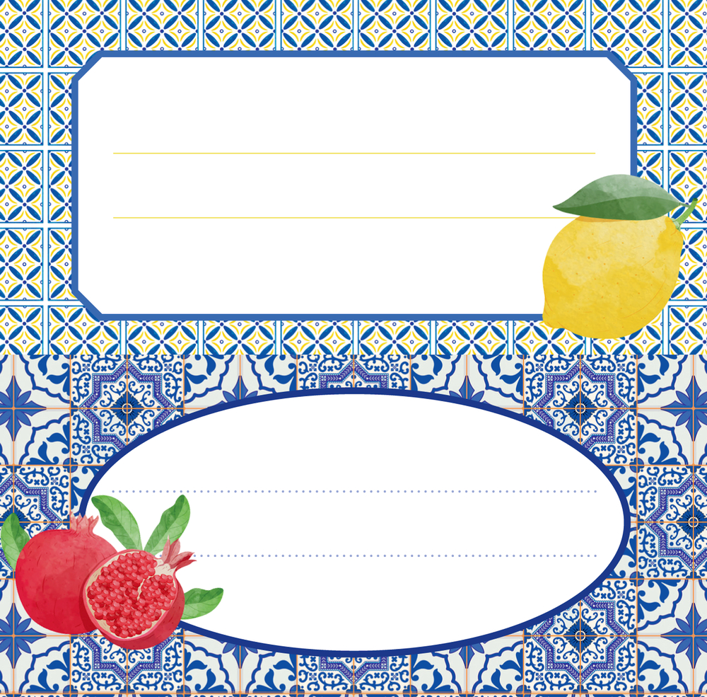 Zwei blau gekachelte Etikettenvorlagen: eines mit einer Zitrone, eines mit Granatäpfeln. Beide bieten Platz für Text.