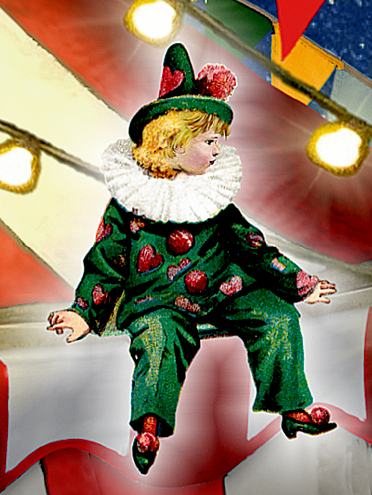 Kalendertürchen: Ein Kind in einem grünen Clownkostüm mit roten Herzen sitzt unter Zirkuslichtern.