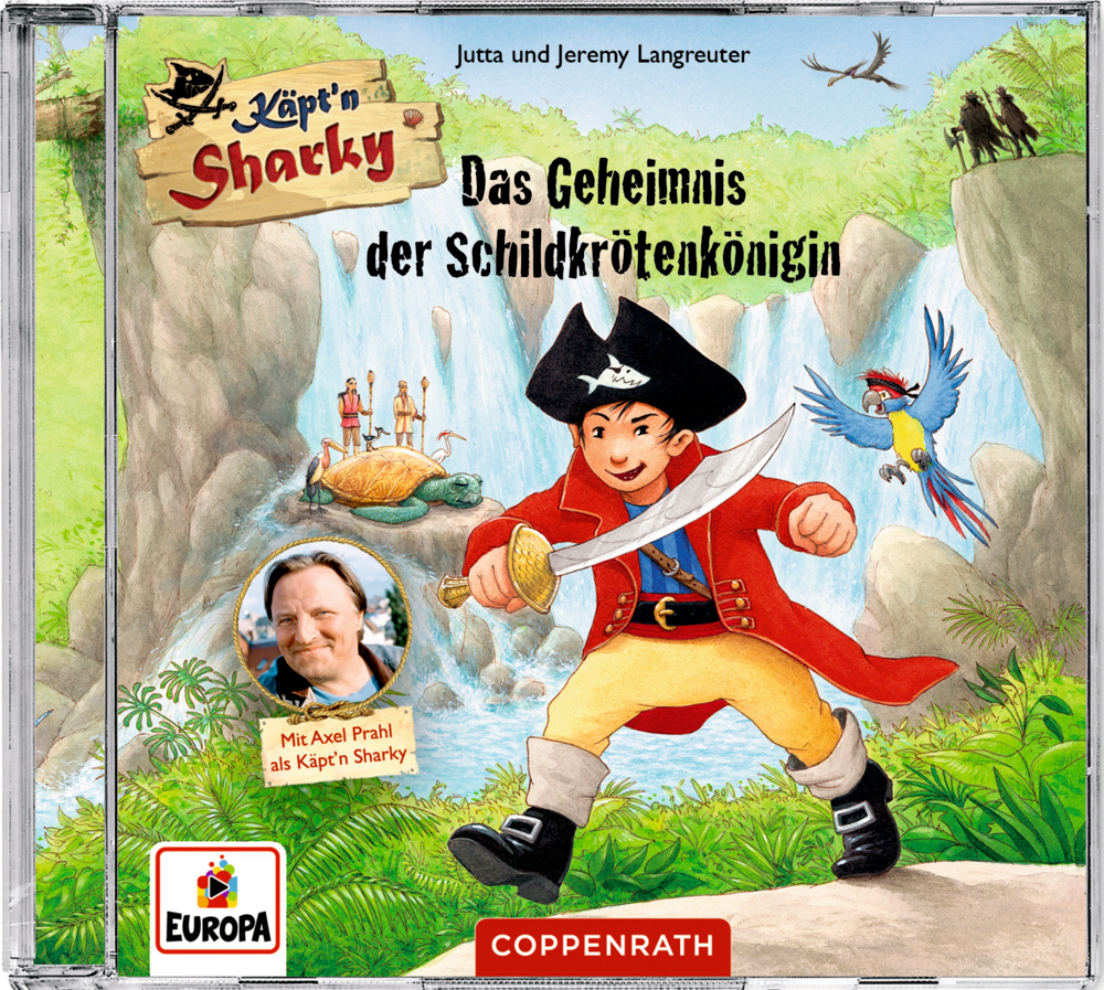 CD Hörspiel: Käpt'n Sharky - Das Geheimnis der Schildkrötenkönigin Ein lächelnder Piratenjunge steht an einem Wasserfall, im Hintergrund sind eine Schildkröte und ein Papagei zu sehen.
