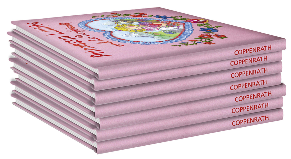 Sieben rosa „Prinzessin Lillifee“-Bücher mit dekorativem Einband und COPPENRATH auf dem Rücken liegen übereinander gestapelt.