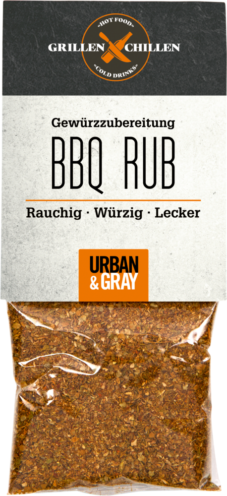 BBQ Rub Gewürzmischung in klarer Plastiktüte mit Papierbanderole und Etikett, Inhalt grobkörnig, rötlich-braune Farbe.