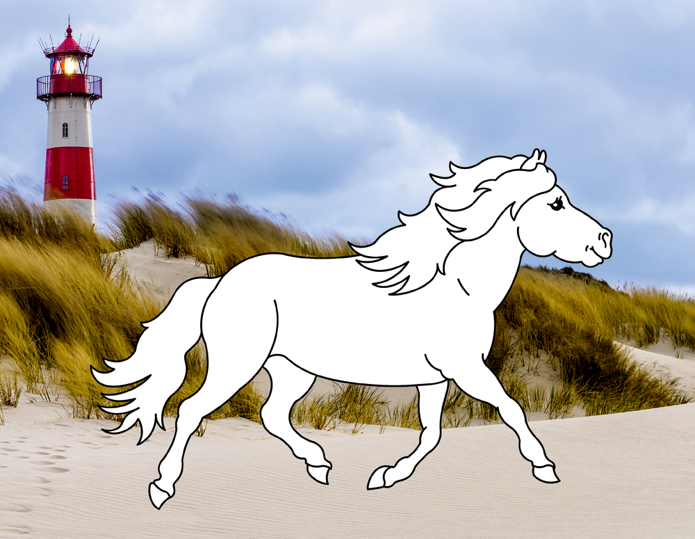 Ausmalpferd vor dem Foto eines Strands mit Düne und Leuchtturm.