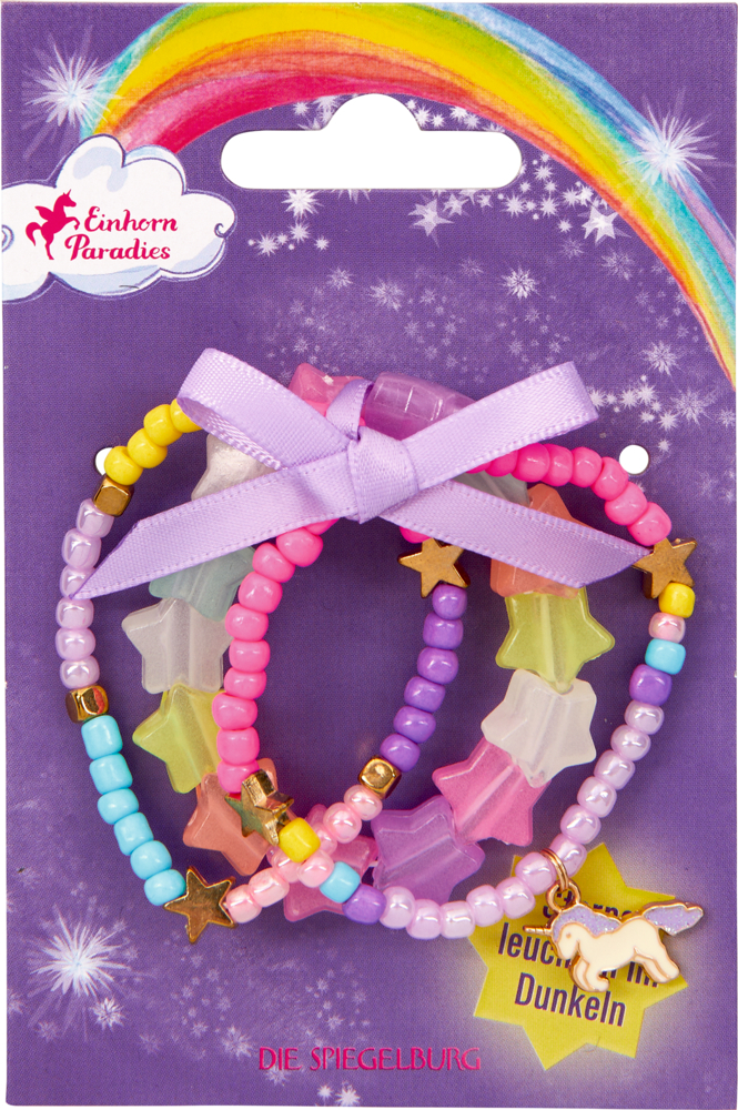 Armband-Set - Einhorn-Paradies Drei bunte Perlenarmbänder mit Sternen und einem Einhorn-Anhänger, präsentiert auf einer lila Karte mit Regenbogenmotiv.