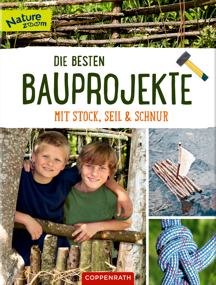 Zwei Jungen lächeln in einem Holzunterstand mit Floß und Knoten, auf dem Cover von "Die besten Bauprojekte mit Stock, Seil und Schnur".