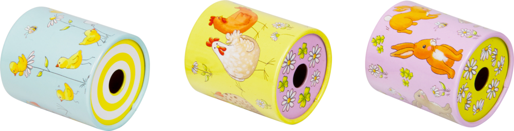 Drei bunte zylindrische Gegenstände mit Guckloch von der Seite gezeigt.