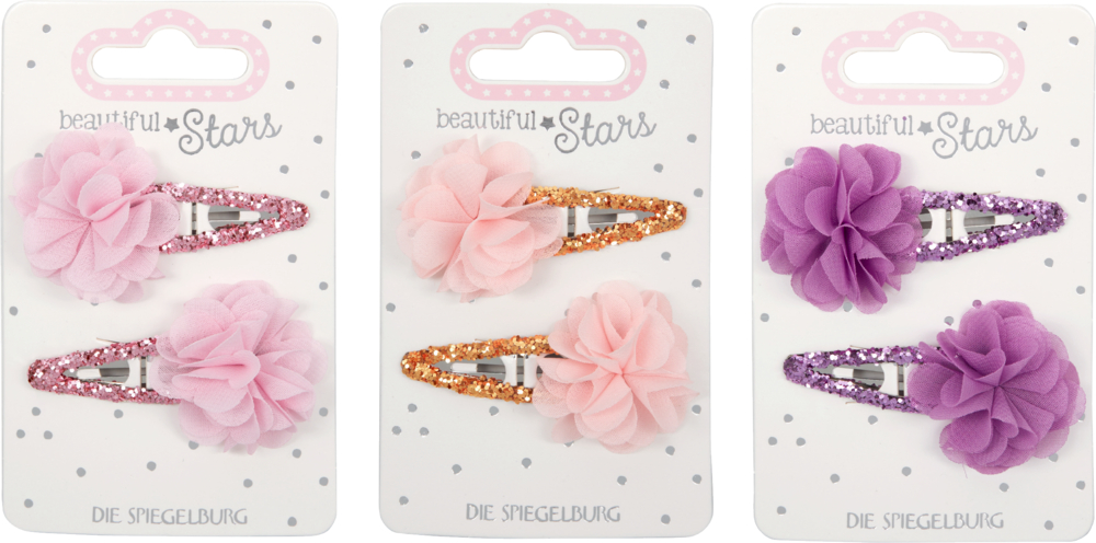 Haarclips Tüllblume - beautiful Stars Drei weiße Displaykarten, jede mit einem Paar glitzernder Haarspangen mit Stoffblumen in Rosa-, Pfirsich- oder Lilatönen.
