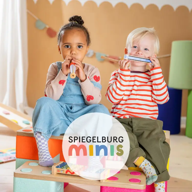 Banner Spiegelburg Minis zwei Kinder Spielen auf Instrumenten