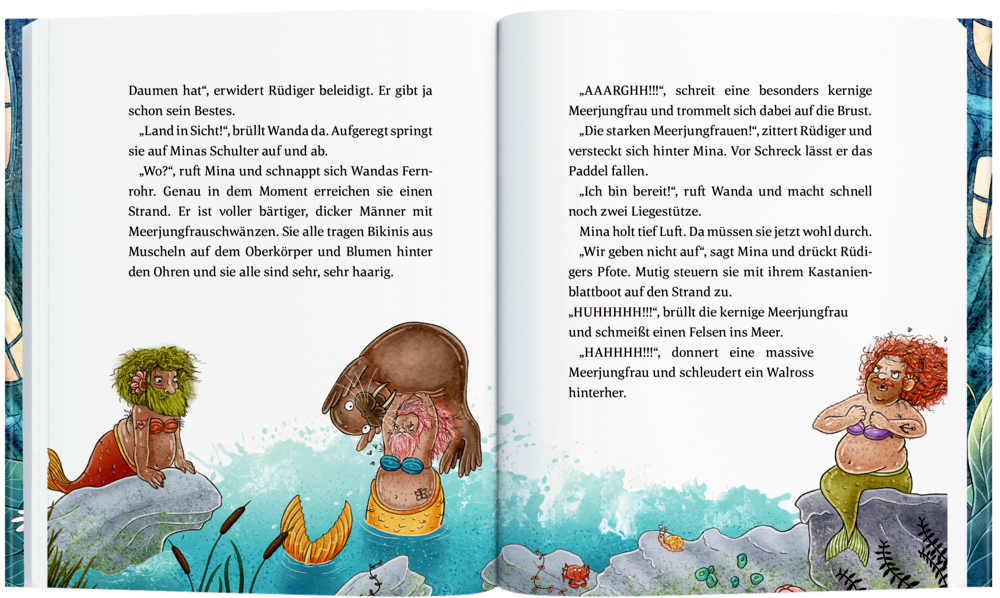 Drei bunte und haarige Männer mit Meerjungfrauenflossen sitzen auf Felsen am Meer und wirken verärgert und überrascht, auf einer Doppelseite mit Text.