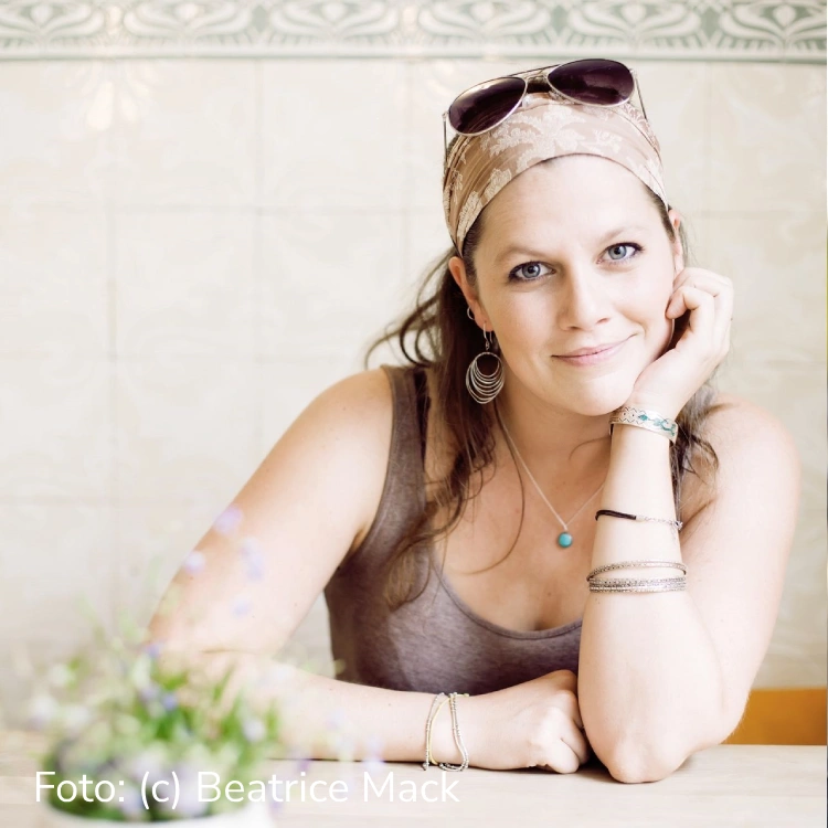 Joëlle Tourlonias Joëlle Tourlonias