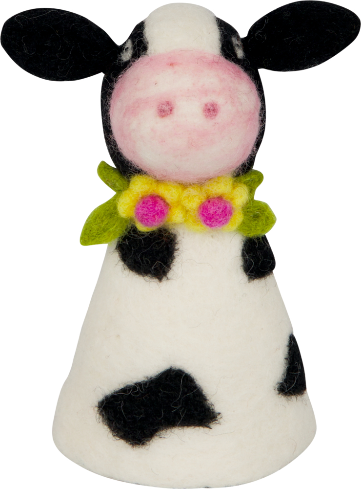 Eine Filzkuh mit schwarzen Flecken und einer Blumenkette steht aufrecht.
