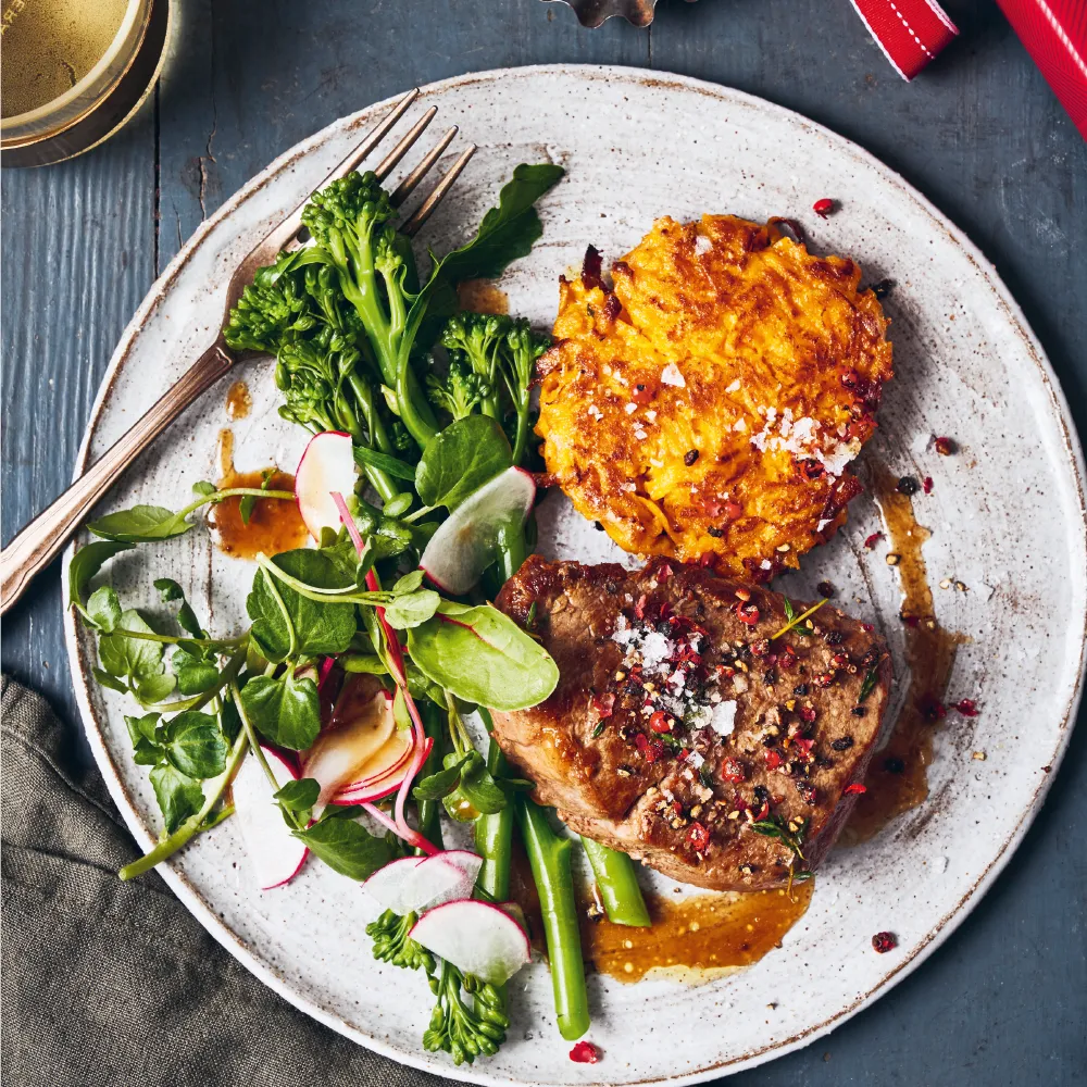Rinderfilet mit Pfefferkruste und Süßkartoffelrösti