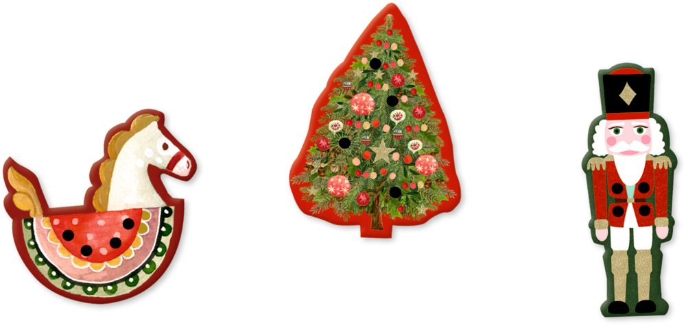 Schaukelpferd, geschmückter Weihnachtsbaum und Nussknackermotiv.