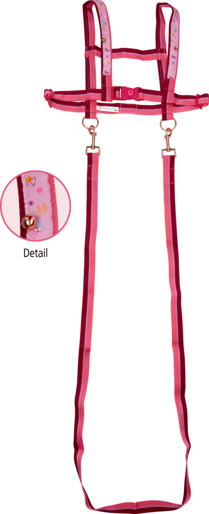 Rosa und rote Kinderpferdeleine mit Riemen, Clips und Nahaufnahme eines Stoffes mit Herz- und Hufeisenmuster.