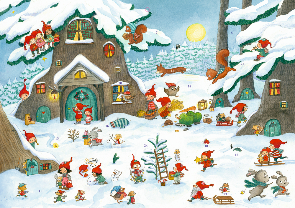 Wichtel mit roten Mützen und Tiere genießen festlichen Winterspaß vor verschneiten Baumhäusern.