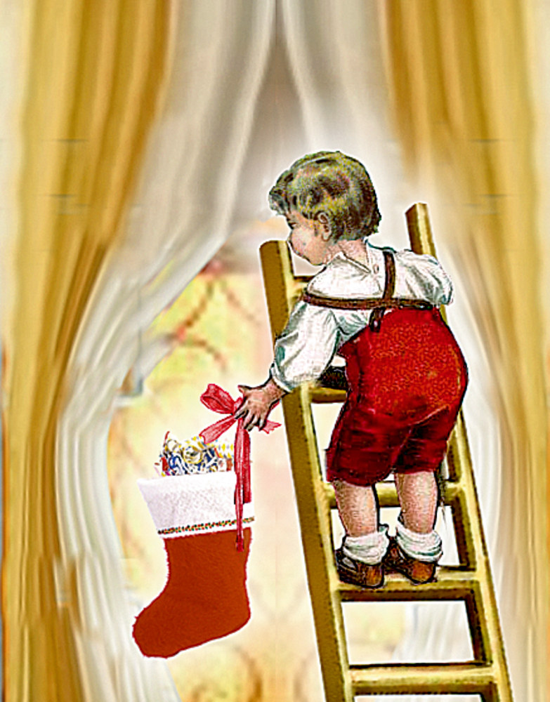 Kalendertürchen: Ein kleiner Junge hängt auf einer Leiter einen roten Weihnachtsstrumpf an einen Vorhang mit festlichem Hintergrund.