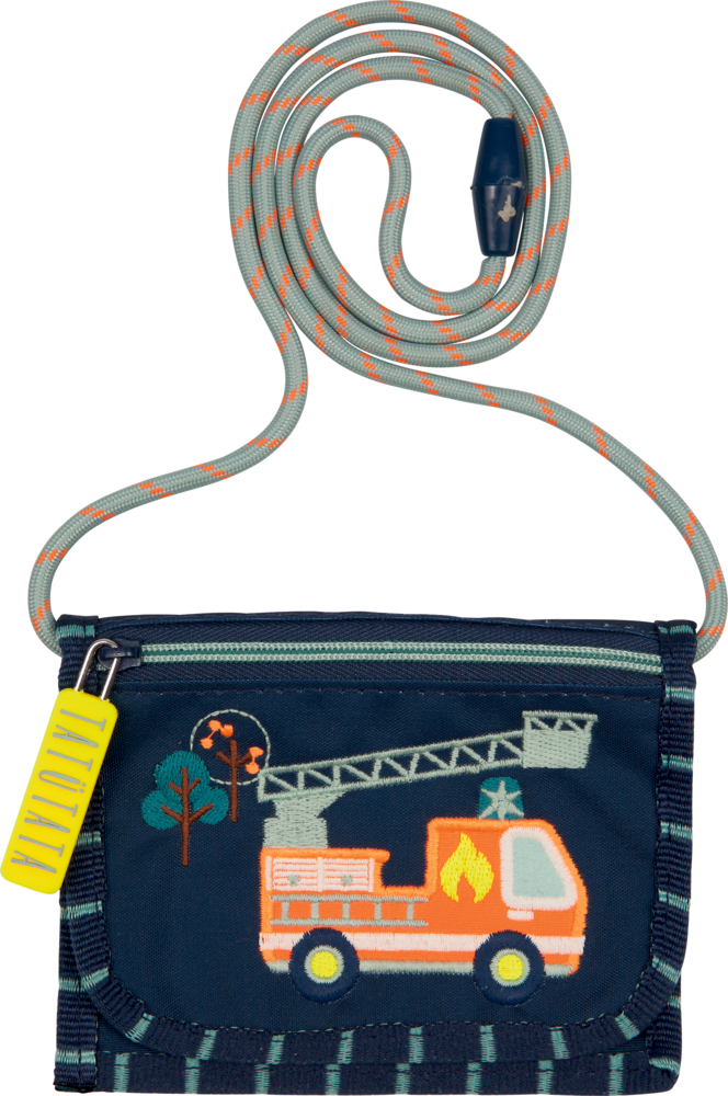 Brustbeutel Feuerwehr - Wenn ich mal groß bin Marineblaue Kindergeldbörse mit Feuerwehrauto, gelbem Namensschild und grauer Kordel mit orangefarbenen Akzenten.