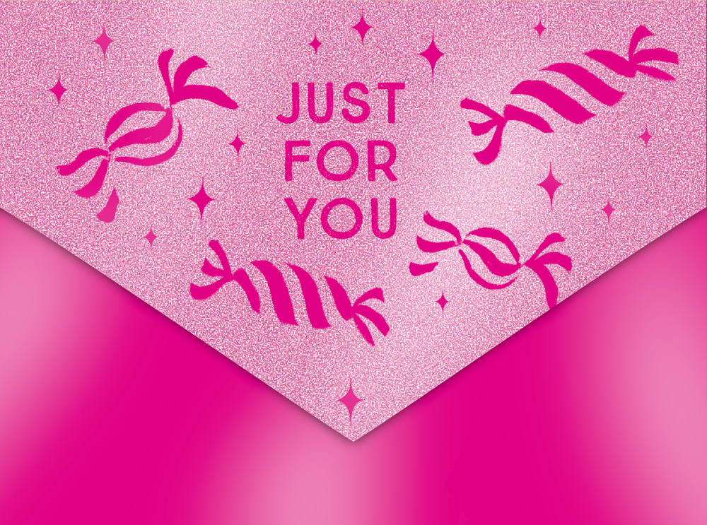 Pinkes Glitzerumschlag mit Bonbonmotiven und dem Text „JUST FOR YOU“ in der Mitte.